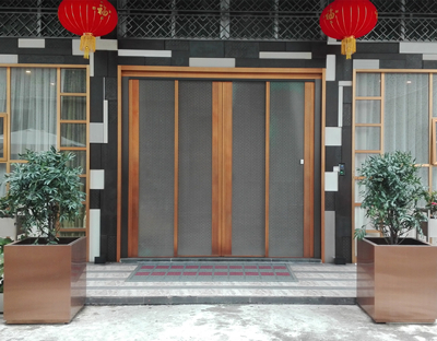 李宝山铜门.jpg